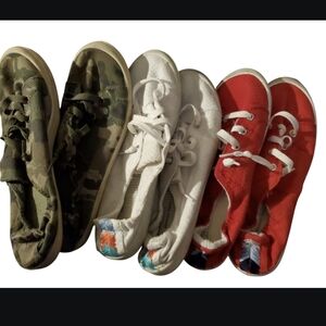 TIME AND TRU BUNDLE SHOES